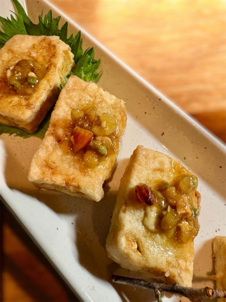 豆腐ステーキ　自家製ナッツソース